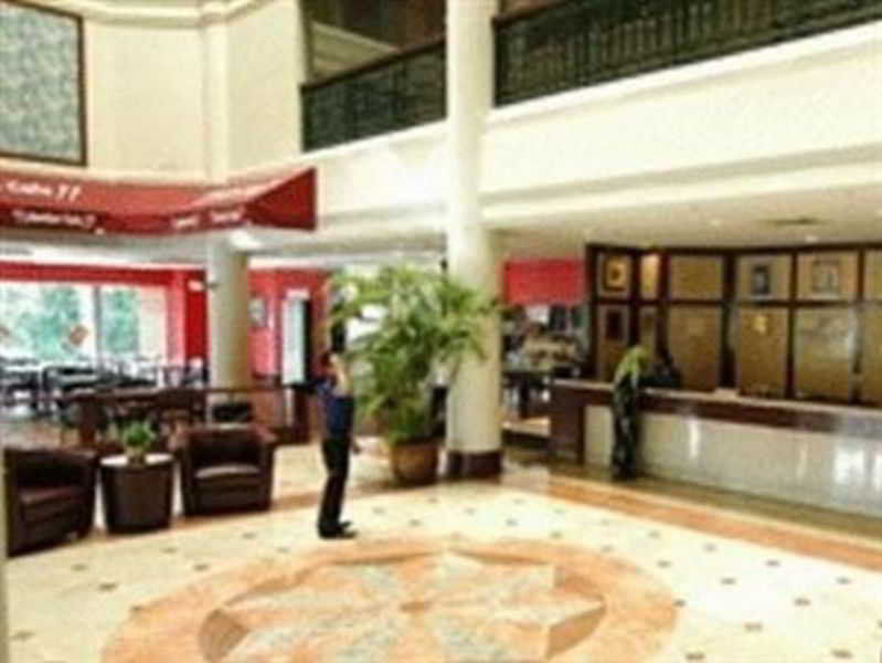 Rhr Hotel Kajang Exterior foto