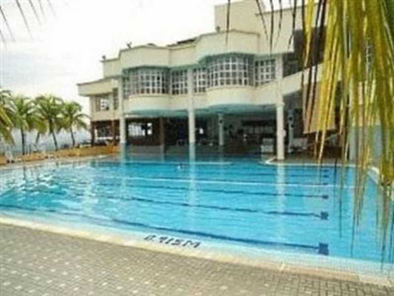 Rhr Hotel Kajang Exterior foto