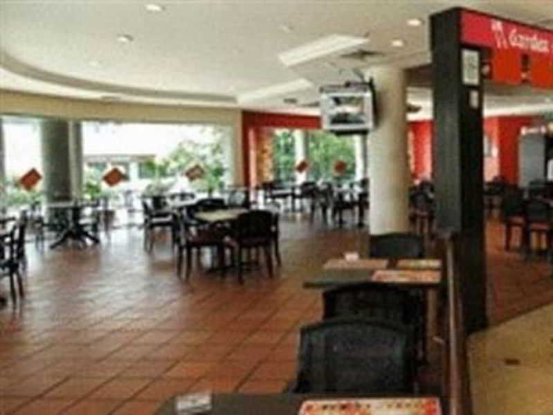 Rhr Hotel Kajang Exterior foto