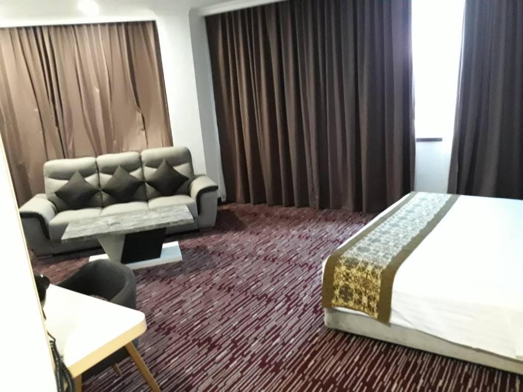 Rhr Hotel Kajang Exterior foto