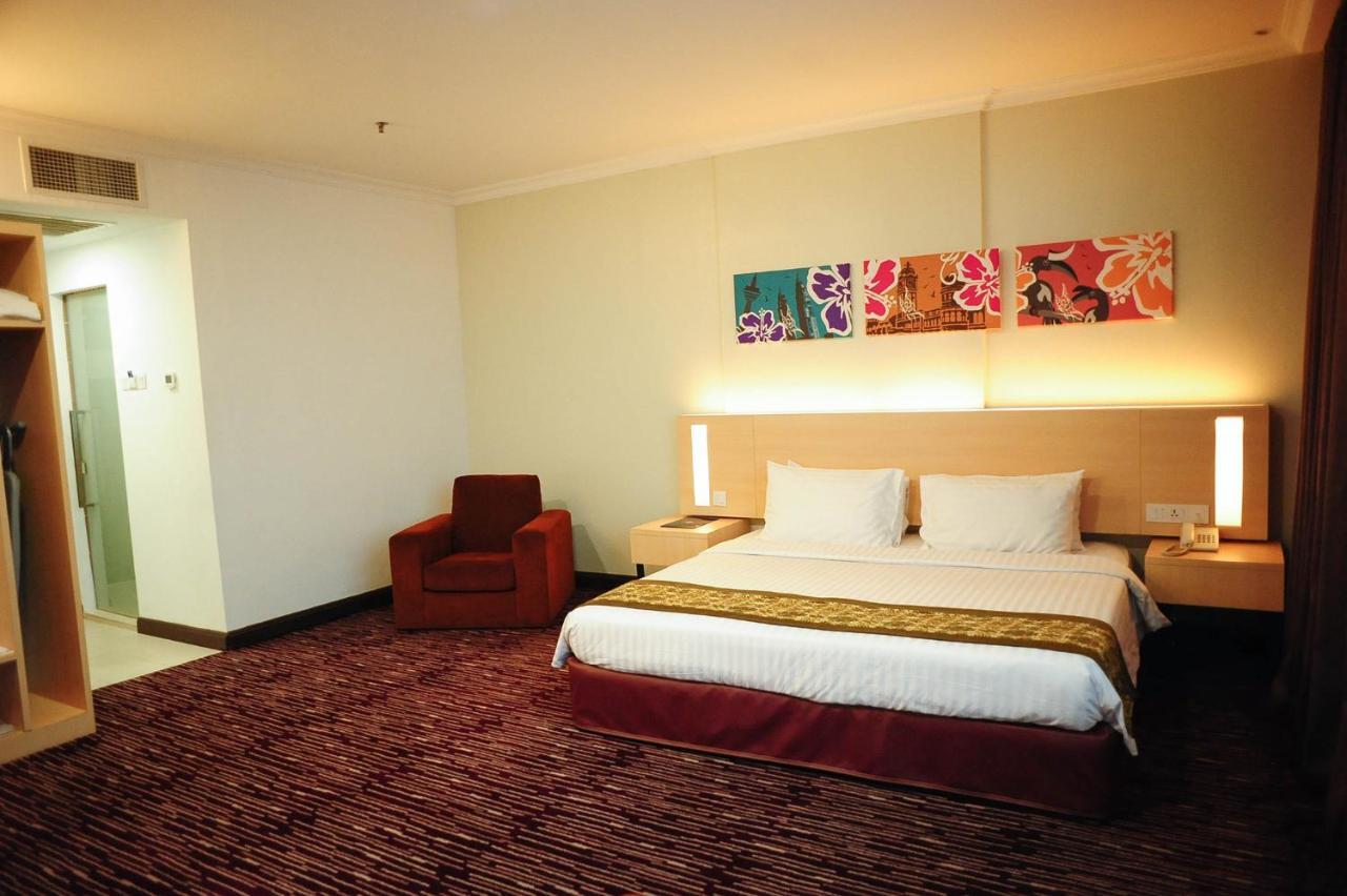 Rhr Hotel Kajang Quarto foto